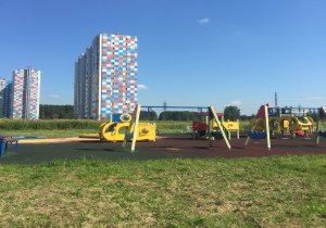 С набережной реки Волги украли детские качели, остались только воспоминания