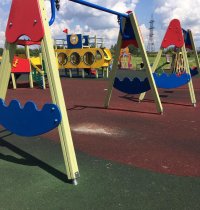 С набережной реки Волги украли детские качели, остались только воспоминания